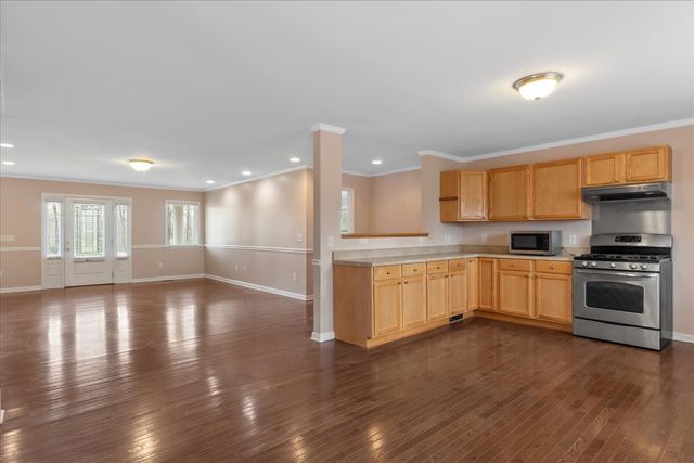 732 Tiger Bennett Rd, Hampshire, TN 38461