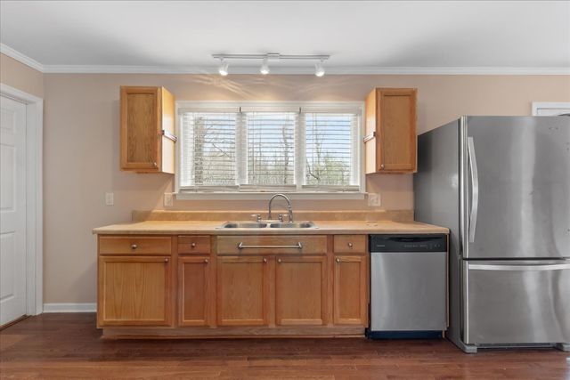 732 Tiger Bennett Rd, Hampshire, TN 38461