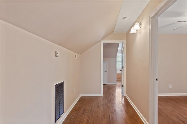 732 Tiger Bennett Rd, Hampshire, TN 38461
