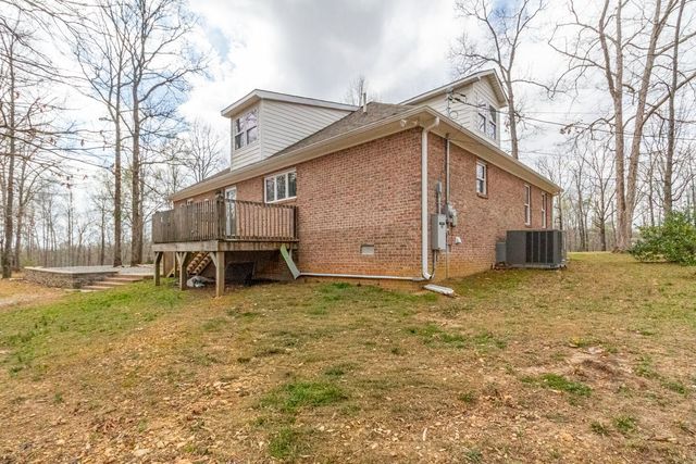 732 Tiger Bennett Rd, Hampshire, TN 38461