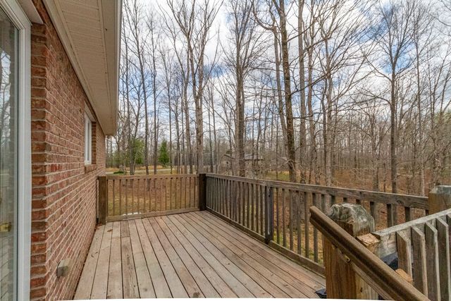 732 Tiger Bennett Rd, Hampshire, TN 38461