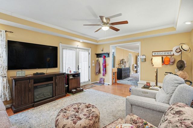 4918 Woodrow Rd, Woodlawn, TN 37191