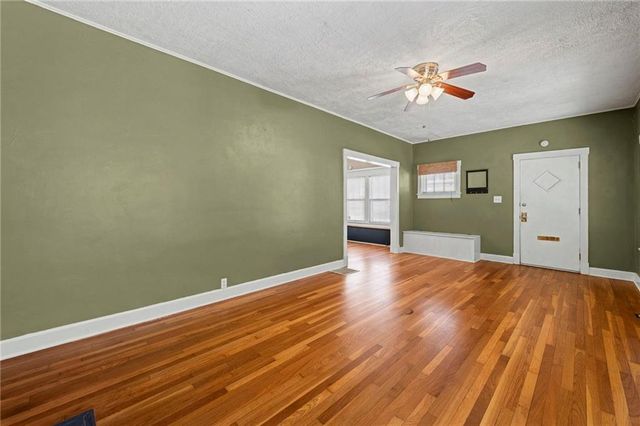 422 N KENSINGTON Avenue, Kansas City, MO 64123