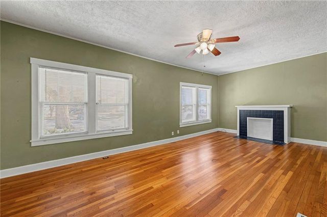 422 N KENSINGTON Avenue, Kansas City, MO 64123