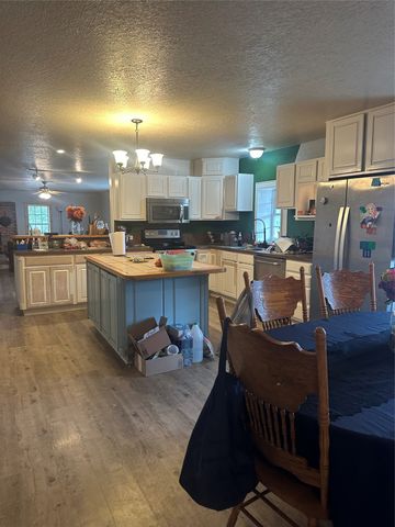 362 County Road 1270, Alvord, TX 76225