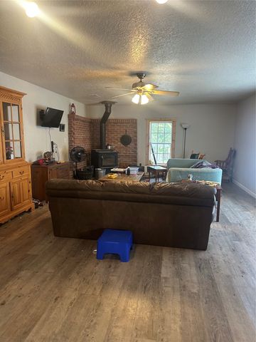 362 County Road 1270, Alvord, TX 76225
