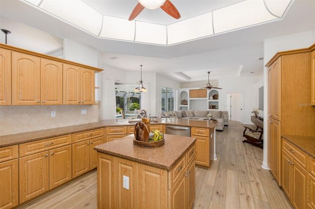 11382 DOXSEY HILL CIRCLE, Spring Hill, FL 34609