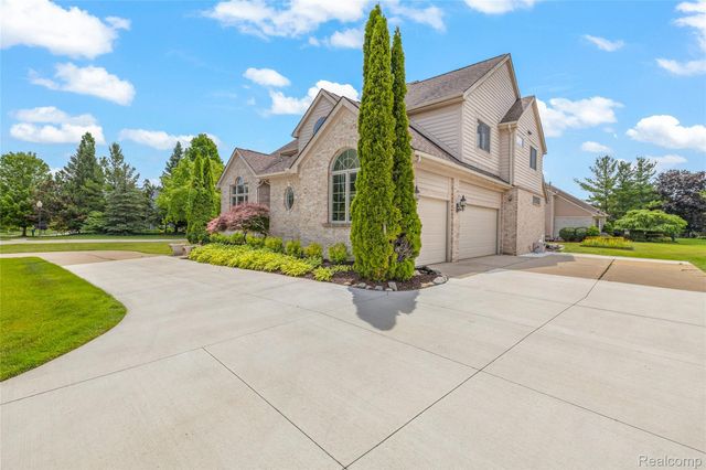 51037 Weston Drive, Plymouth Charter Township, MI 48170
