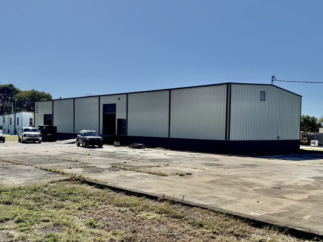 25 Burley Dr, Hartsville, TN 37074