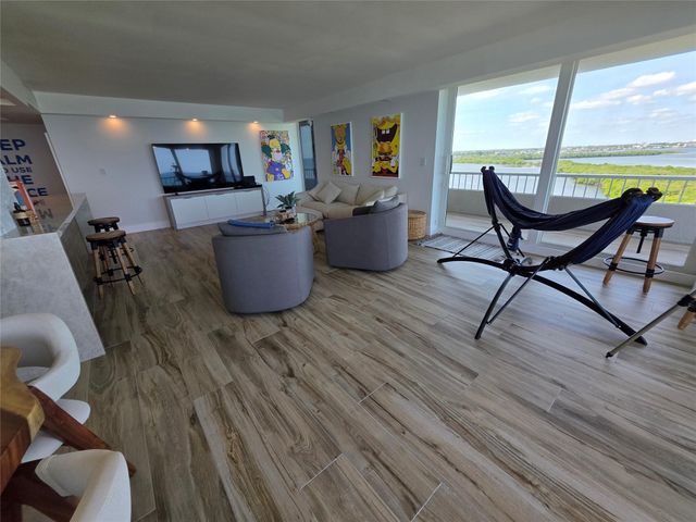 5550 N Ocean Drive, Riviera Beach, FL 33404