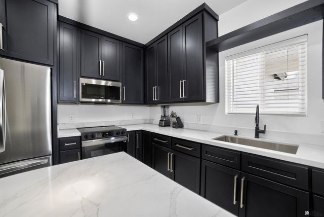 4682 E Ortega St, San Luis, AZ 85336