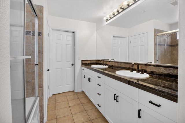 1960 Bradbury Street, Salinas, CA 93906