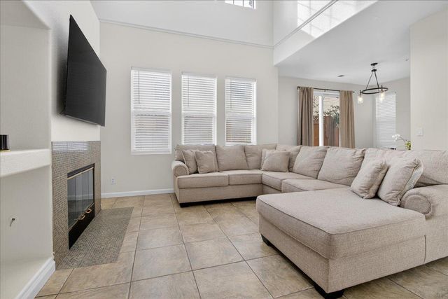 1960 Bradbury Street, Salinas, CA 93906