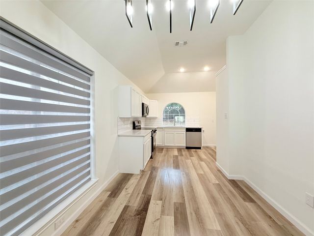 2711 Canterbury Street, Euless, TX 76039