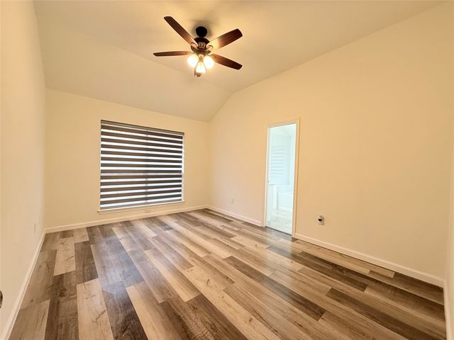 2711 Canterbury Street, Euless, TX 76039