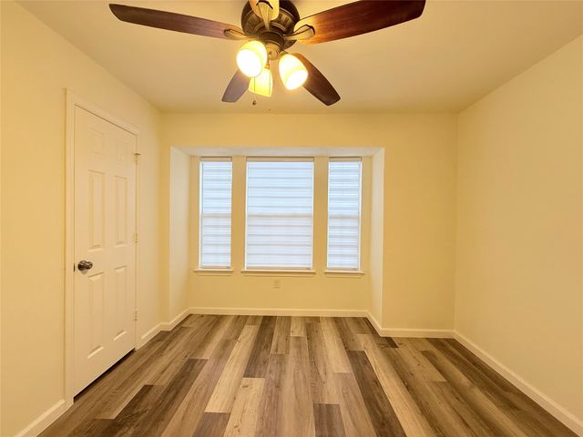 2711 Canterbury Street, Euless, TX 76039