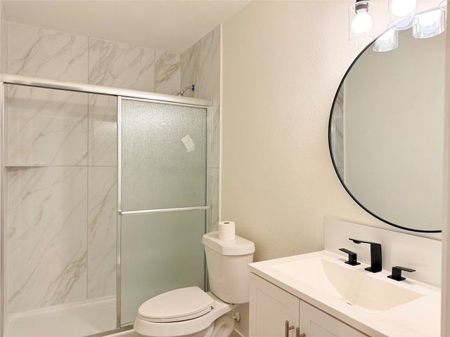 2711 Canterbury Street, Euless, TX 76039