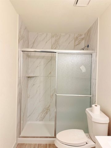 2711 Canterbury Street, Euless, TX 76039