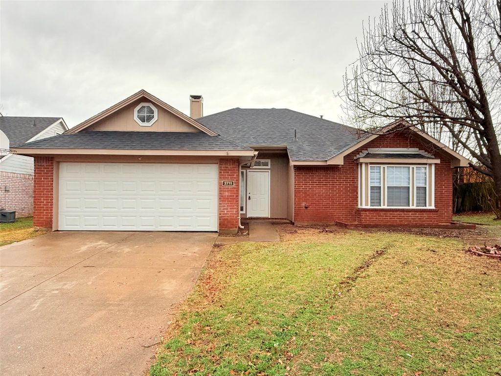 2711 Canterbury Street, Euless, TX 76039