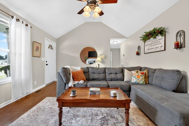 2688 Cider Dr, Clarksville, TN 37040