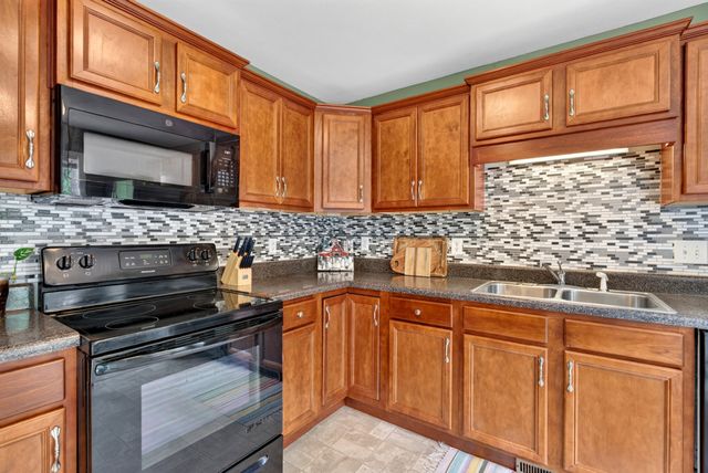2688 Cider Dr, Clarksville, TN 37040