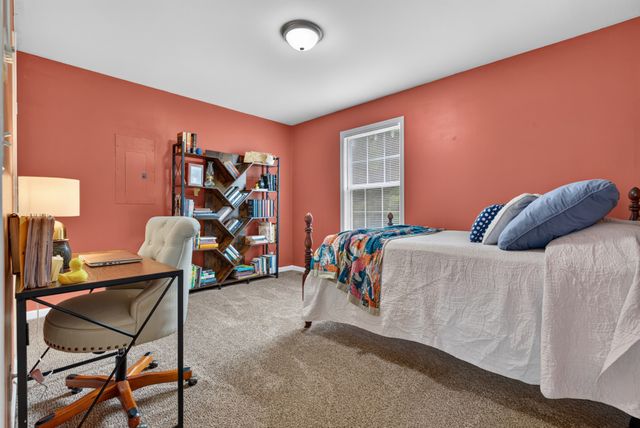 2688 Cider Dr, Clarksville, TN 37040
