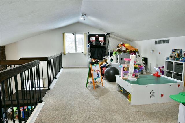 4650 Logan Gate Road, Youngstown, OH 44505