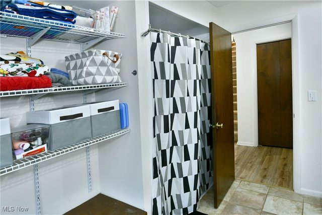 4650 Logan Gate Road, Youngstown, OH 44505