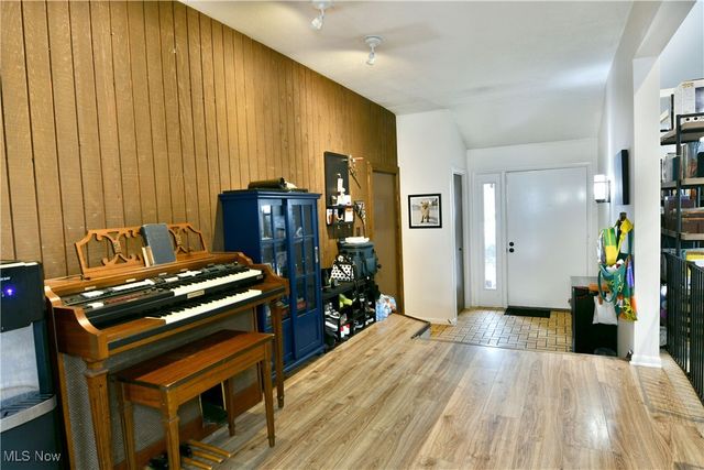 4650 Logan Gate Road, Youngstown, OH 44505