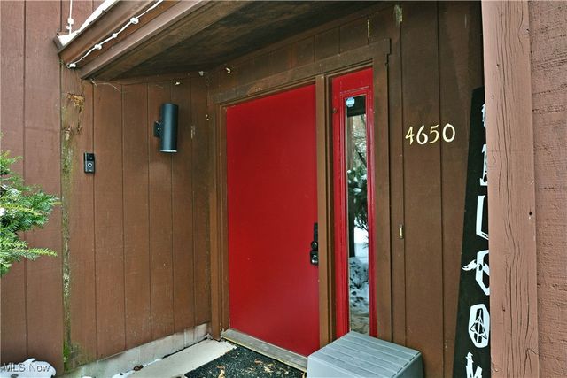 4650 Logan Gate Road, Youngstown, OH 44505