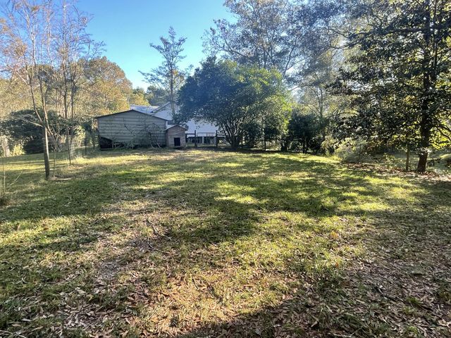 505 W 10th Ave., Lumberton, MS 39455