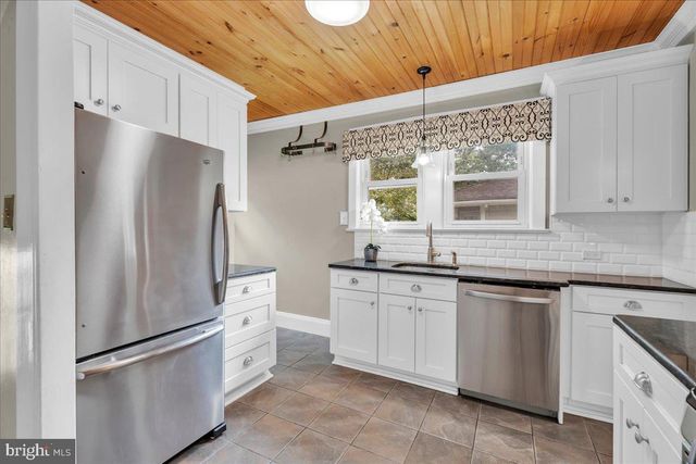 211 S LOGAN, Audubon, NJ 08106