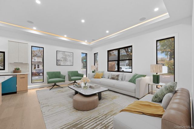 11620 194th Street, Saint Albans, NY 11412