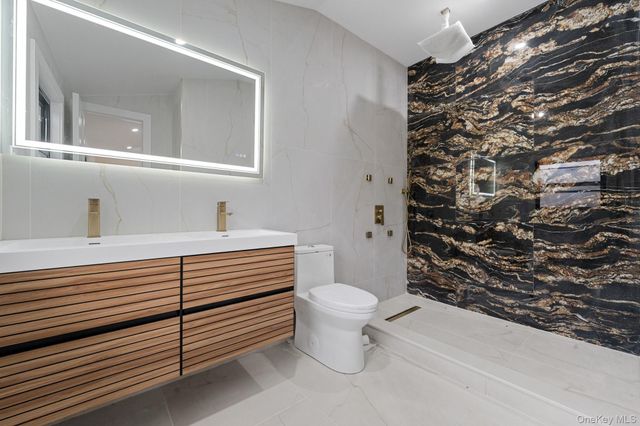 11620 194th Street, Saint Albans, NY 11412