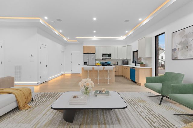 11620 194th Street, Saint Albans, NY 11412