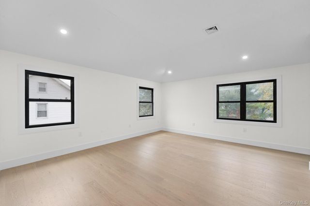 11620 194th Street, Saint Albans, NY 11412