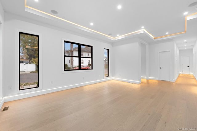 11620 194th Street, Saint Albans, NY 11412