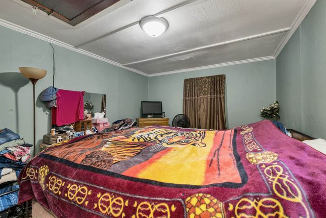 47 Pickering Road, Rochester, NH 03867