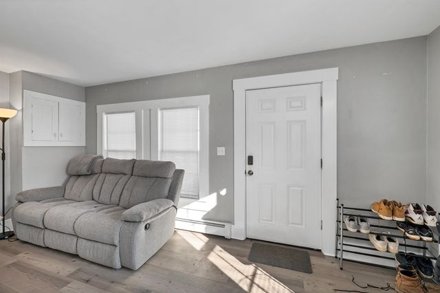 47 Pickering Road, Rochester, NH 03867