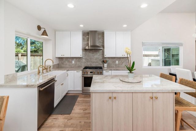 12831 Isocoma Street, San Diego, CA 92129