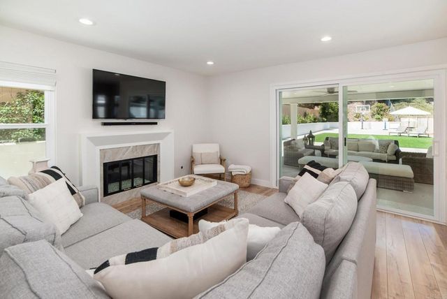 12831 Isocoma Street, San Diego, CA 92129