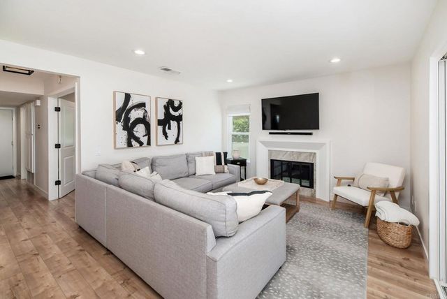 12831 Isocoma Street, San Diego, CA 92129