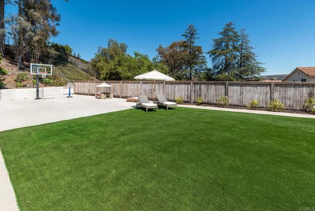 12831 Isocoma Street, San Diego, CA 92129