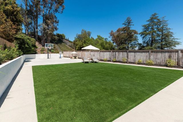12831 Isocoma Street, San Diego, CA 92129