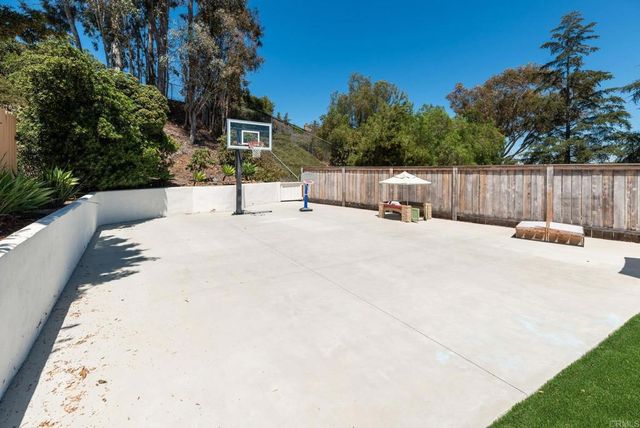 12831 Isocoma Street, San Diego, CA 92129