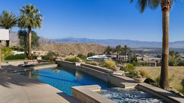 30 Hillcrest Drive, Rancho Mirage, CA 92270