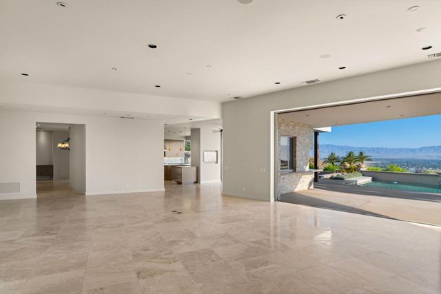 30 Hillcrest Drive, Rancho Mirage, CA 92270
