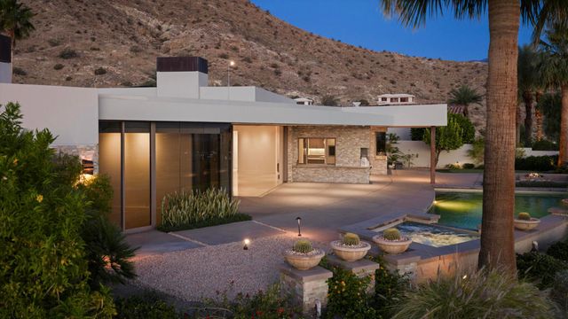 30 Hillcrest Drive, Rancho Mirage, CA 92270