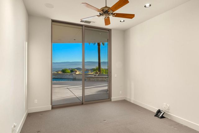 30 Hillcrest Drive, Rancho Mirage, CA 92270