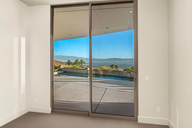 30 Hillcrest Drive, Rancho Mirage, CA 92270
